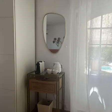 Les Petites Terrasses Guest house Grasse