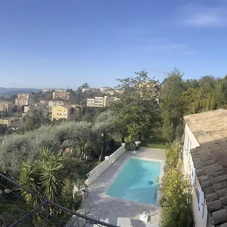 Les Petites Terrasses Grasse